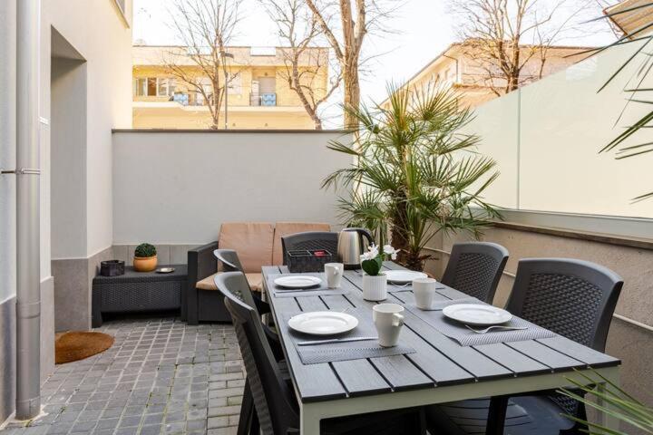 A Casa Minerva Appartement Rimini Buitenkant foto